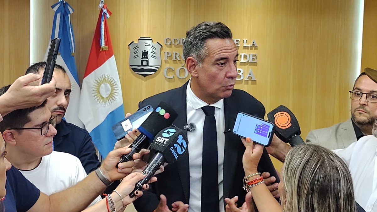 Nuevo armado del Gabinete provincial: Siciliano se suma al equipo de Llaryora

Miguel Siciliano se incorporó oficialmente al gobierno provincial como ministro de Vinculación y Gestión Institucional.