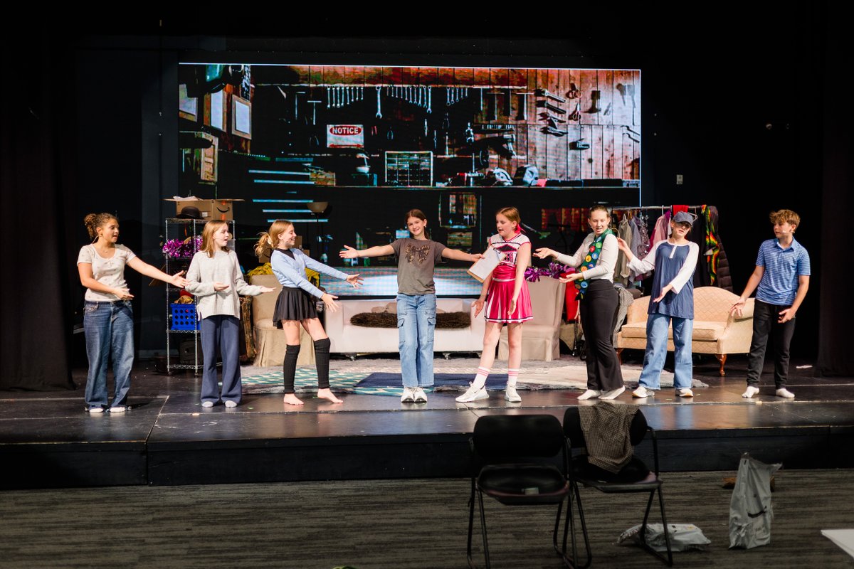 Middle School Musical Theatre held a dress rehearsal to prepare for their upcoming show, Dear Edwina, Jr.  Performances are this Thursday, Friday, and Saturday, December 11-13, at 7:00 p.m. Check for ticket links in "Knightly News."