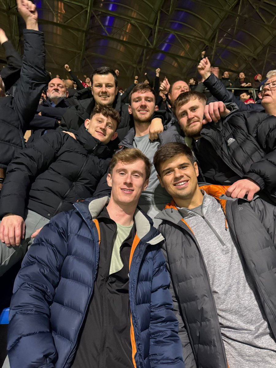 Dom Hoppe tweet media