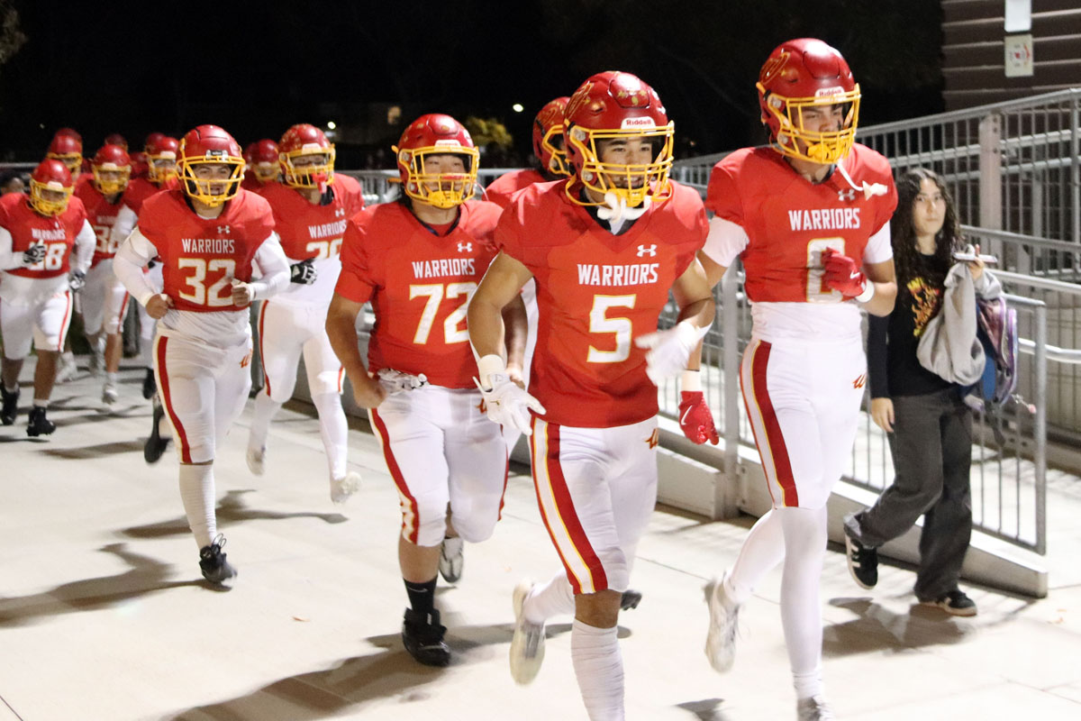 OCSportsZone's tweet photo. PHOTOS! Looking back, Woodbridge Warriors pre-game preparations for CIF South final
(Connor McBride's team in state championship Saturday)
PHOTOS: @FernandoMDonado 
CLICK LINK:
https://t.co/lmfTk0tORs
@OCSportsZone @HC_McBride @CoachBruck22 @CIFState @JAC0BRAM0S @jakerhodes88 https://t.co/vEokt5t7Z8