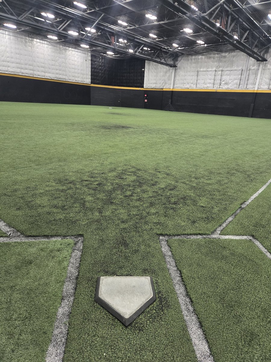 On a Tuesday #TuesdayMotivaton 
Roll A's <a href="/AdidasAsBSB/">Adidas A’s</a>