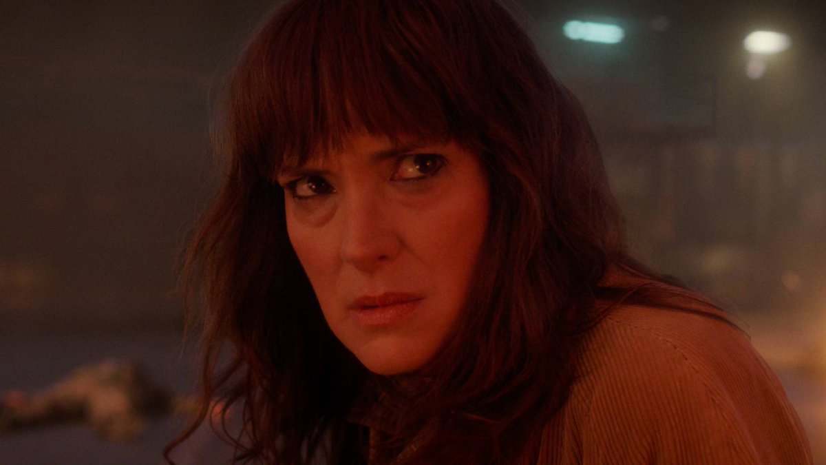 the fact that joyce byers had no weapons or powers of her own, absolutely no idea what her fate would be, and still stood up and marched towards vecna to protect her son i am SICK