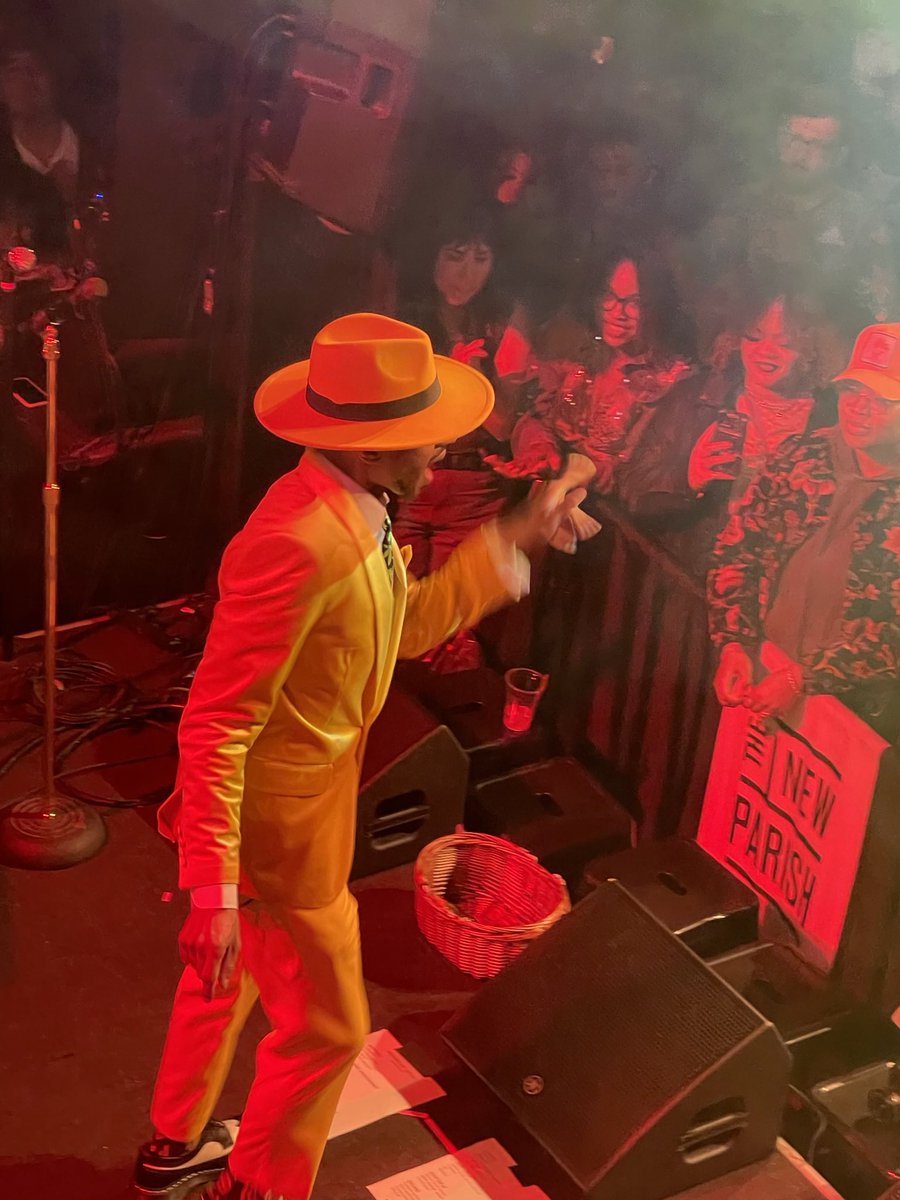 nigelmc92's tweet photo. Back in 2023 I captured these moments of my brother @durandbernarr, blessing the congregation with undiluted creativity. Undiluted creativity is hard to come by these days. https://t.co/7C7ZO4EPCV