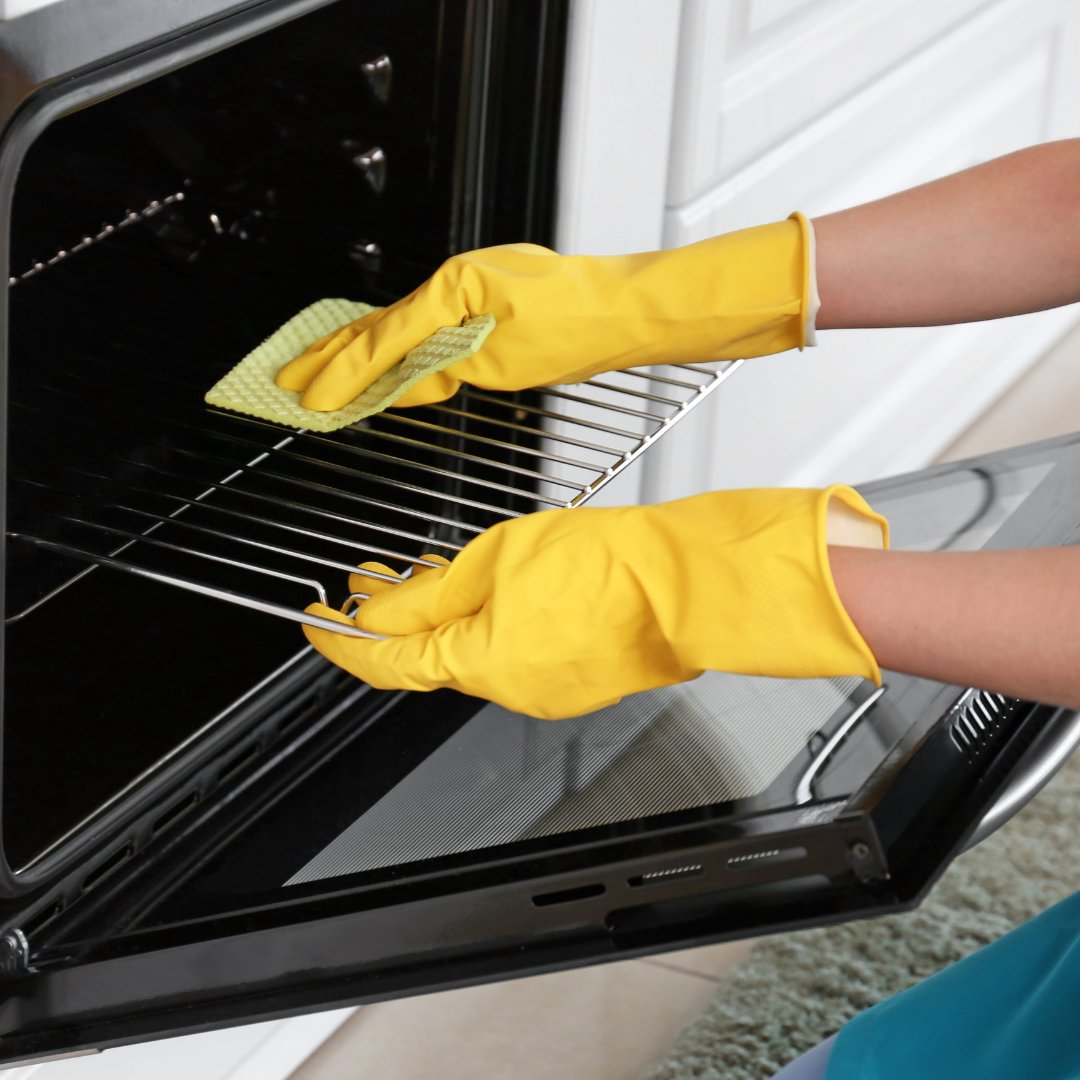 Say goodbye to greasy oven racks! 👋 With your gloves on and a microfiber cloth in hand, scrub away the buildup for a shiny finish. ✨ Pro tip: Use a mixture of baking soda and water for a deep clean. 💧