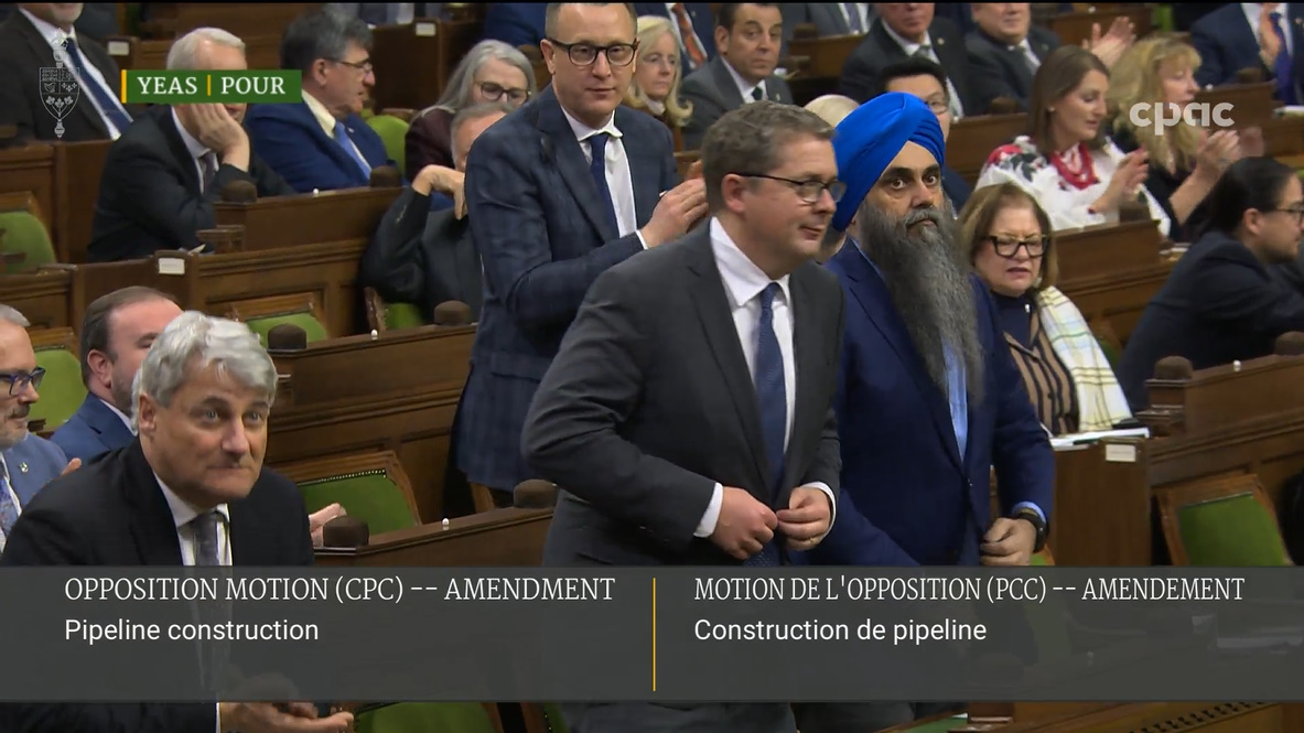 So <a href="/PierrePoilievre/">Pierre Poilievre</a> couldn't  be arsed to actually be in the House of Commons for his VERY important Opposition Motion.

Rage-farming 🤡.

#cdnpoli