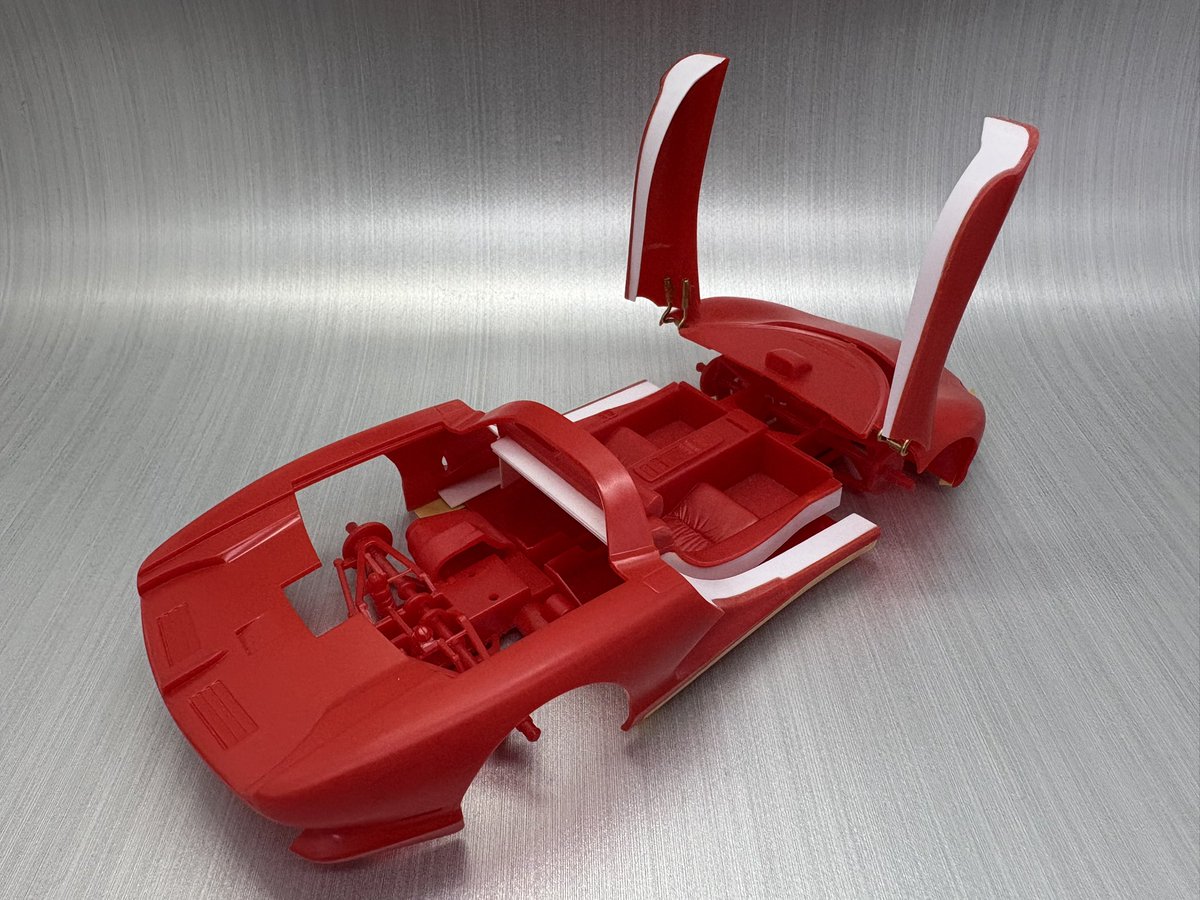 〜Corvette Indy〜
こちらひたすらに形状を整えてまくり中😅
まだまだゴールが見えないけど、
地道に頑張ります😂
#カーモデル #コルベットインディ  #36ブース #corvetteindy #パカパカギミック