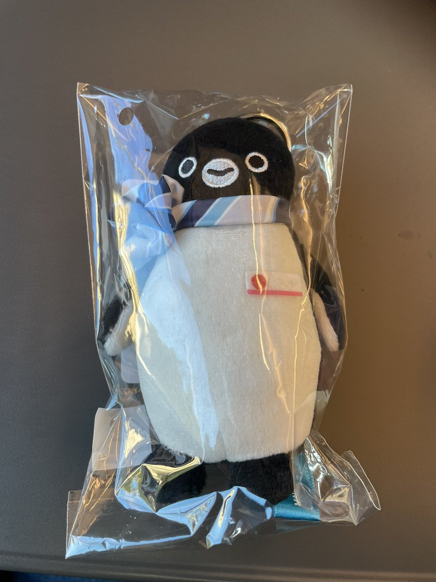Suicaペンギン の アテンダントシリーズ 12/10(本日)発売 始発の特急