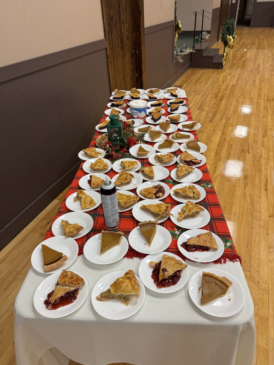 RepGregSmith's tweet image. While I attended a meeting regarding the General Government Sub-Reduction Options Prioritization, Team Smith was able to attend Milton-Freewater’s holiday luncheon.  Calvin reported that the food and music were wonderful!  It’s a great thing to watch community members gather and…