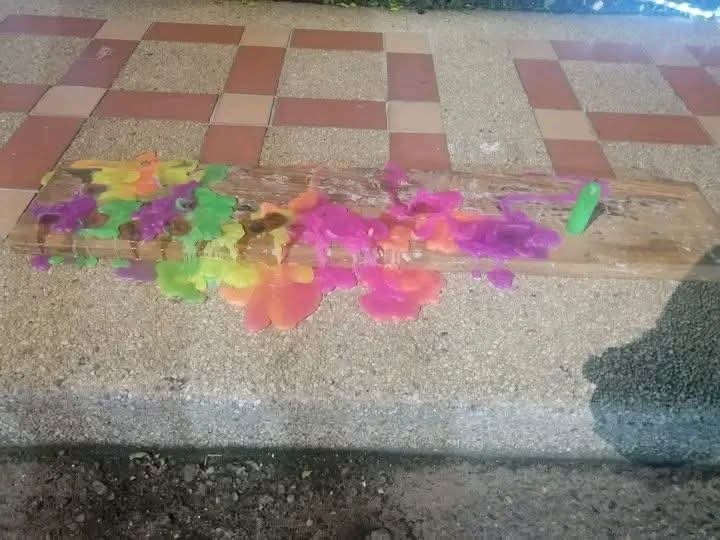 VenteDigo1's tweet image. En el pasado 7 de diciembre se llevaron esta tabla, se agradece a quien la tenga haga el favor de devolverla ya que es de una cama.