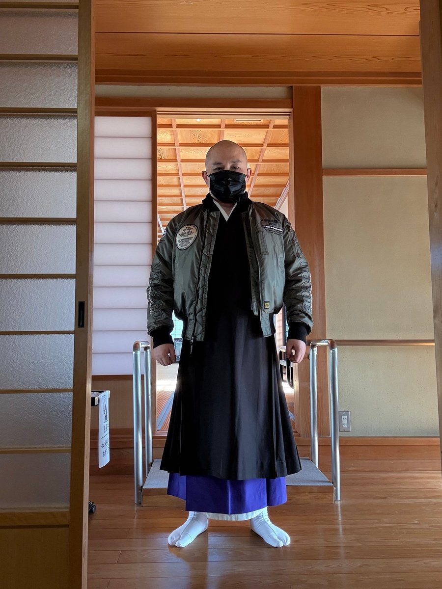 法事の後、墓地の改修工事が終わったので拝みに来てと言われたが、ガチ