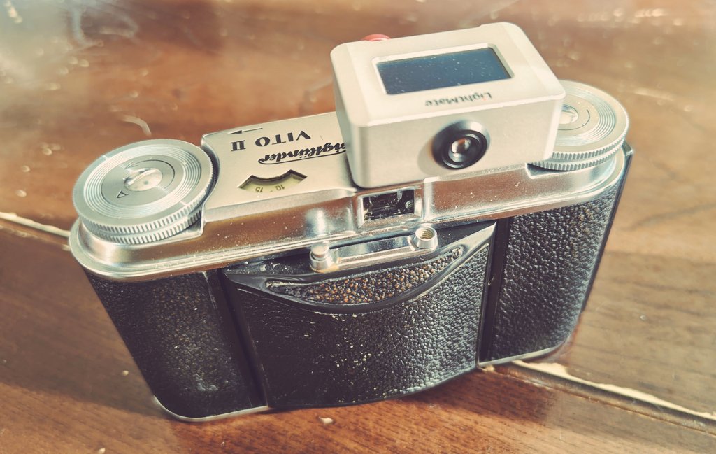 朝仕事終えて今日はお休み🤤 ちょうどフィルムが届いたんでゆったり