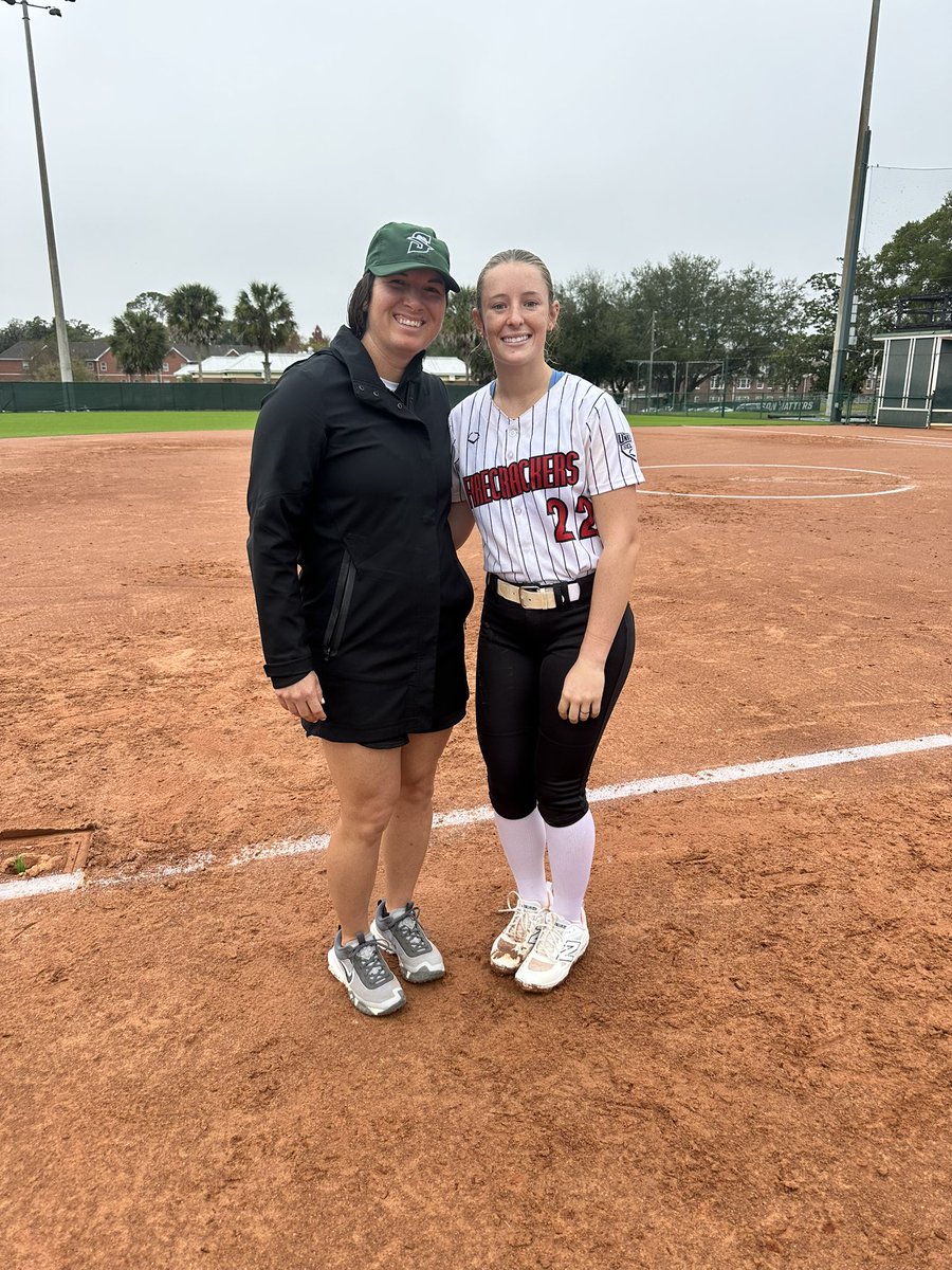 Lilly Rollinger tweet media