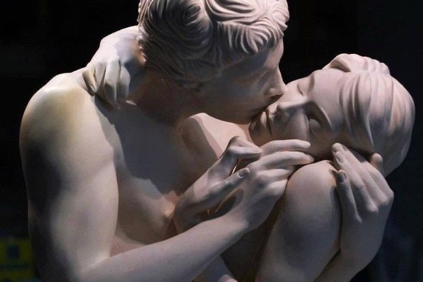 lovedropx's tweet photo. Yves Pires: "The Kiss" (2012) https://t.co/nD2JtDEFZ4