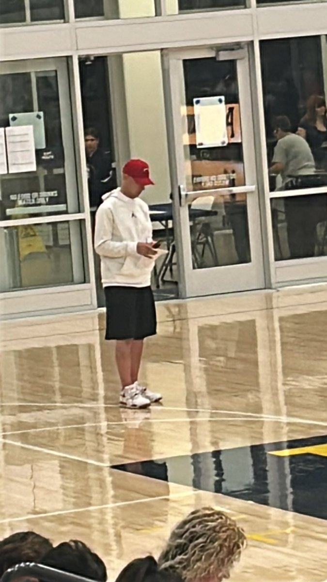 IYKYK 

SoCal HS hoops legend!