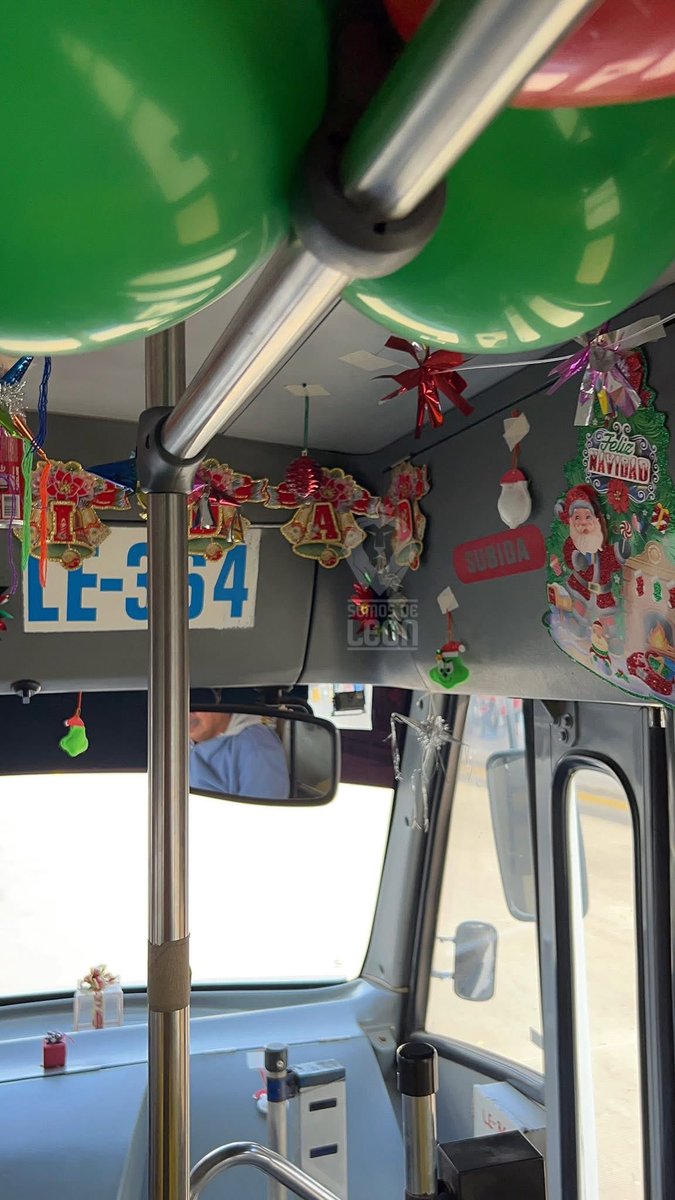 Un viaje lleno de espíritu navideño 🎄✨
Hay personas que con pequeños detalles logran alegrarnos el día a todos...

👏 Gracias, por ponerle magia a cada recorrido y sacarnos una sonrisa en el trayecto.
¿Te has subido o la has visto?🤩

 #EspírituNavideño #LeónGto #optibus
