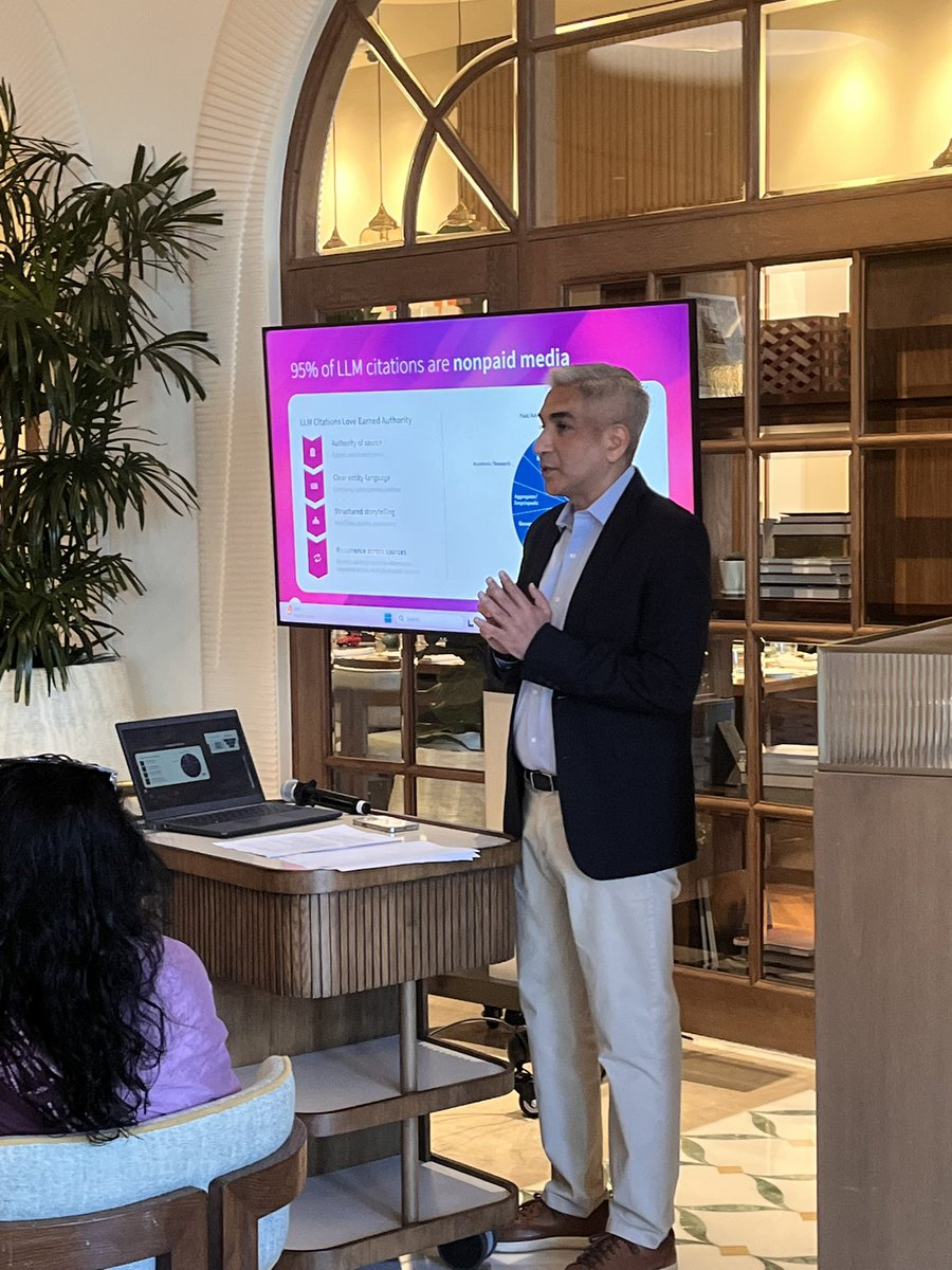 Avian We. tweet media