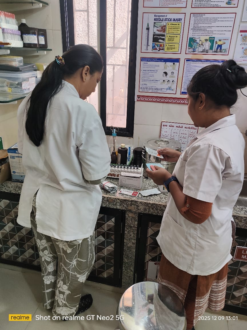 PHCKharetha's tweet image. 🇮🇳🏥
#AAMVALPORE 
#PHCKHARETHA 
#LABORATORY #TEST #RECORD #RIPORTS 
#NETRANG #ભરૂચ

#પ્રાઆકેખરેઠા ના #લેબટેકનીશીયન દ્વારા #આયુષ્યમાનઆરોગ્યમઁદિર #વાલપોર ની #આરોગ્યટીમ ને અલગ અલગ #ટેસ્ટો વિશે જાણકારી તથા #રેકોર્ડરિપોર્ટ્સ વિશે માહિતી.."

@Bharuch_Health