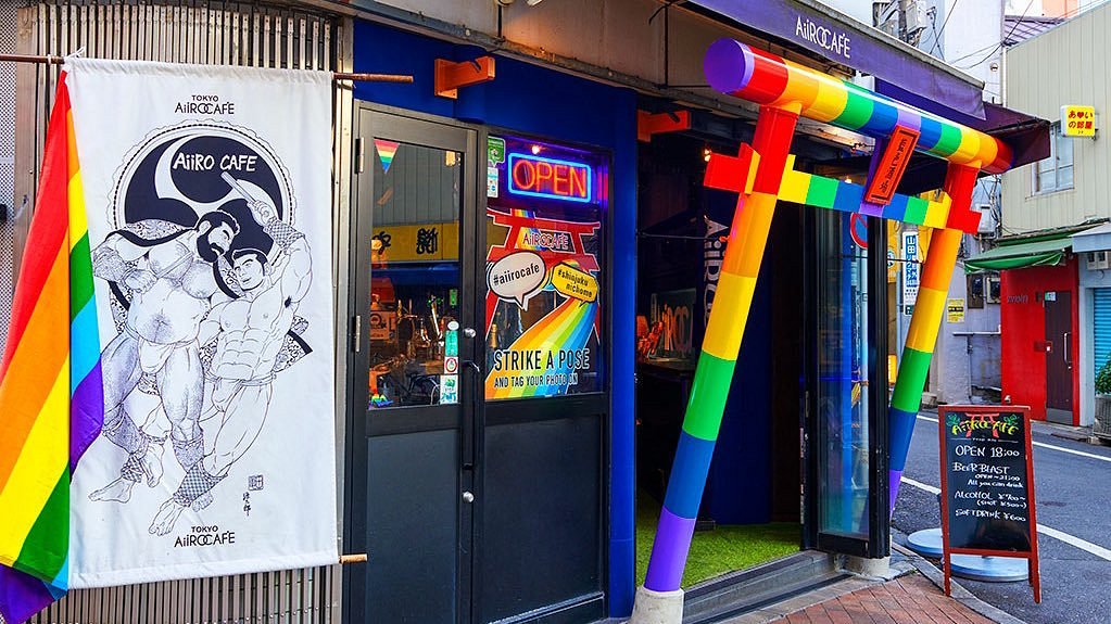 TOKYOMUSICNET's tweet image. clubberia.com/ja/events/3072…
今週金曜日です(^^)
新宿2丁目AiiRO CAFEで開催されているHouse music Party『A HOUSE』
A HOUSE
■日付 : 12月12日 (金)
■DJ time : 21時～2時
※店舗営業時間：18:00~05:00
■チャージ : 無料 
※ビール飲み放題/1,000円 : 18時～21時
#ハウスミュージック #新宿二丁目