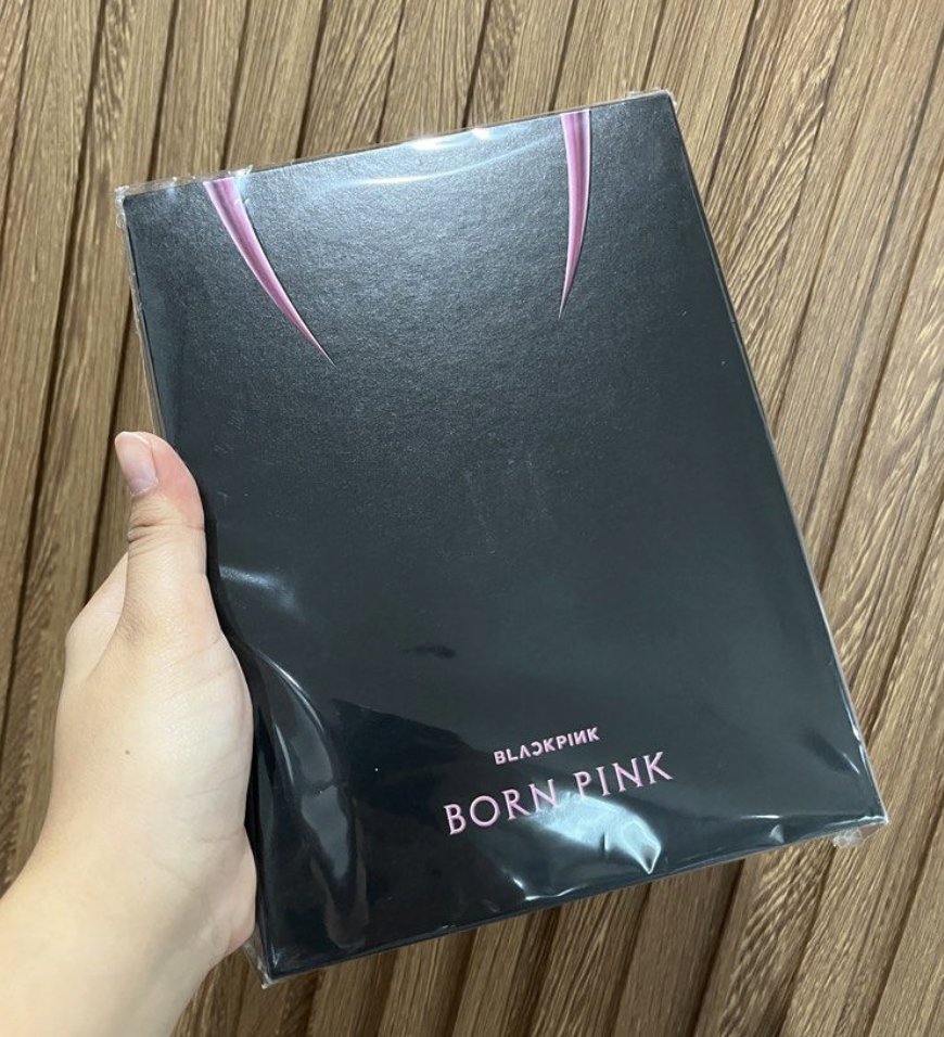 ivana 🐰 tweet media