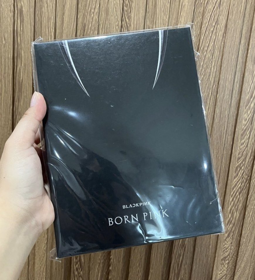 ivana 🐰 tweet media