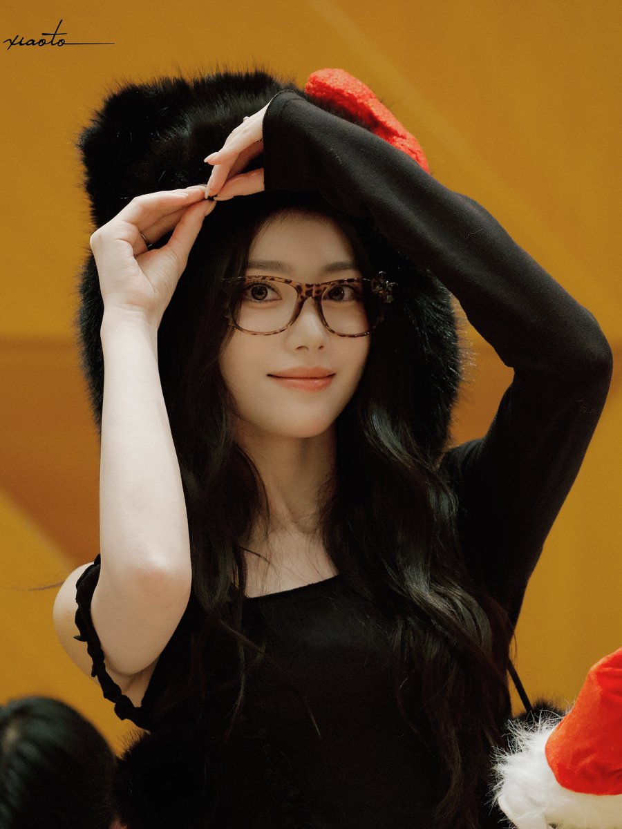 251209 EVERLINE HQ 🐈‍⬛🎀.⋆ #샤오팅 #シャオティン #沈小婷