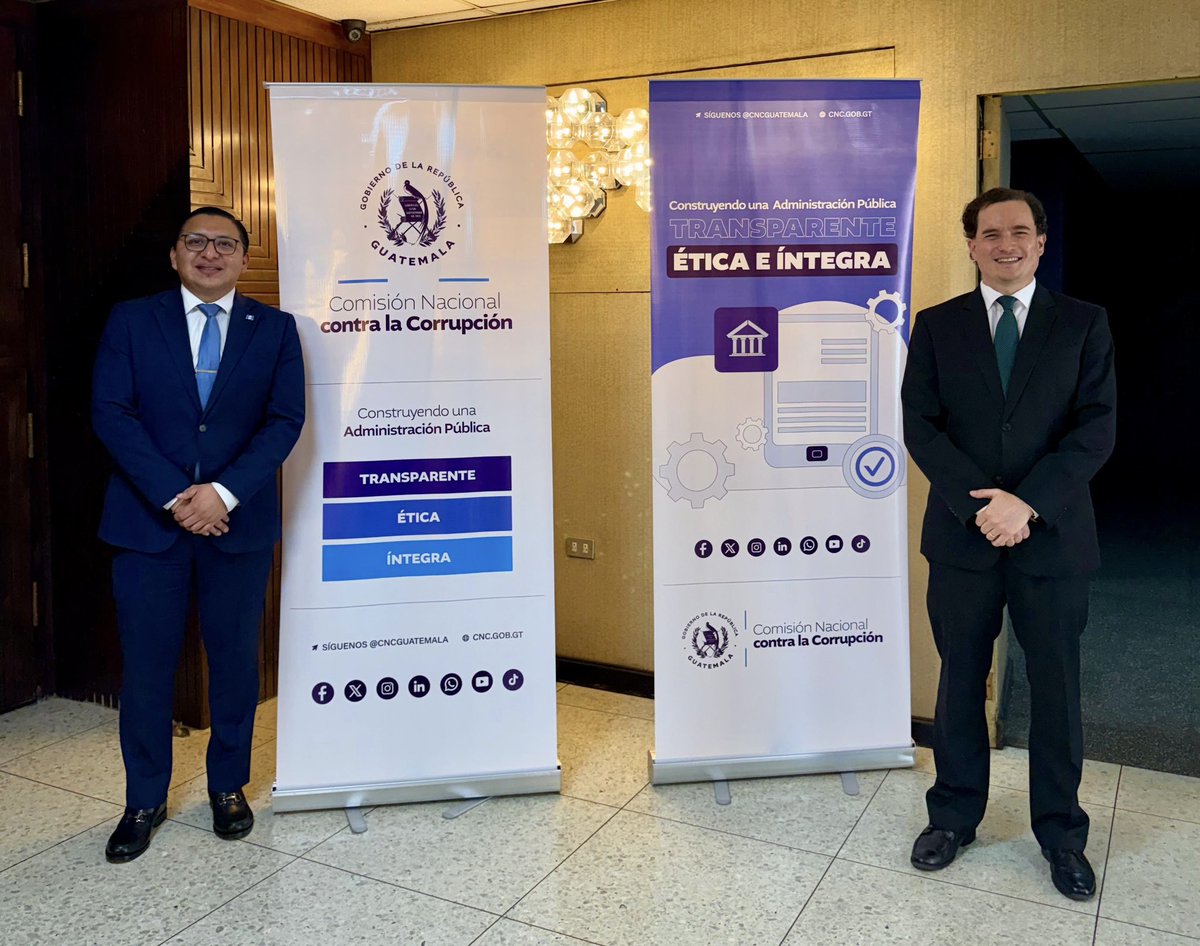 La SiCom participó en el Encuentro Anticorrupción 2025 organizado por la @CNCGuatemala en el marco del Día Internacional contra la Corrupción.

Reiteramos nuestro compromiso con instituciones íntegras y con licitaciones públicas transparentes que promuevan competencia real. 🇬🇹✨