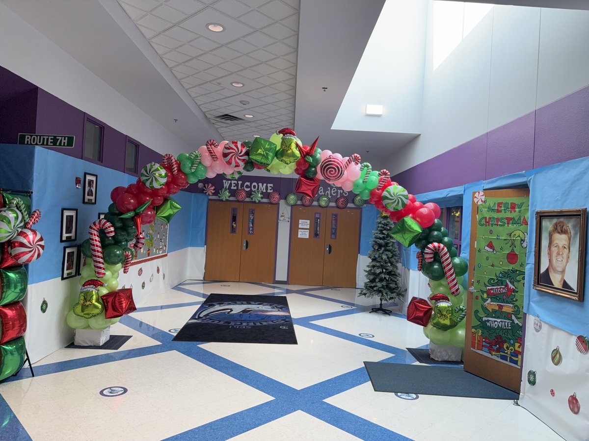 TarverSchool's tweet photo. 💚❤️ A huge shout-out to our incredible parent volunteers who helped us prepare for our Ugly Sweater Holiday Party! From decorating to organizing activities, you always go above and beyond to make sure our students have the very best time. Our school is stronger because of you. https://t.co/M06kz20ulY