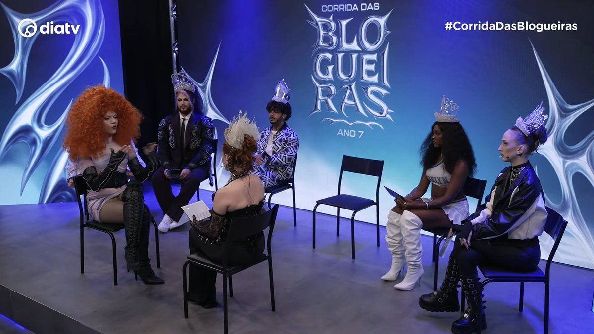 a última prova é 1 semi finalista VS 6 winners.
ESSE REALITY NÃO CANSA DE ENTREGAR ENTRETENIMENTO 
#CorridasDasBlogueiras