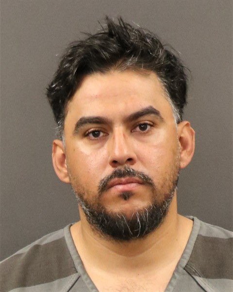 HOLY SH*T!

Gavin Newsom’s California gave a driver’s license to an illegal alien and MS-13 LEADER wanted for a QUADRUPLE HOMICIDE in Honduras.

Gerson Emir Cuadra Soto, 33, was an MS-13 leader and part of a professional assassination squad for the gang. He came into the U.S.