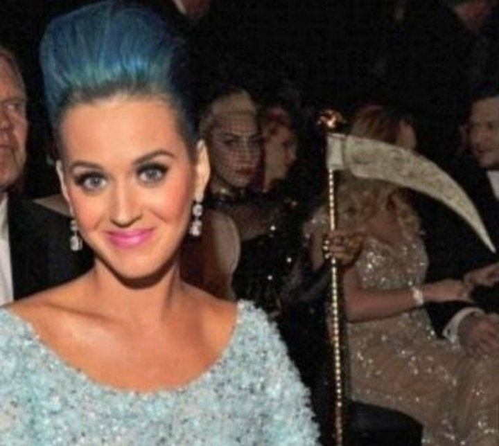 LimaInComodo's tweet image. Eu tenho inveja do santo que protege essa mulher.