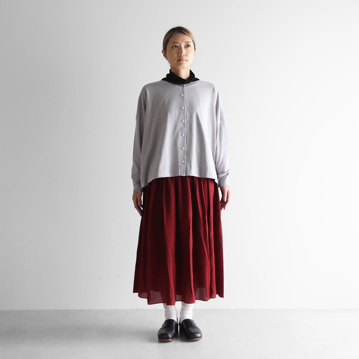 HUIS in house］SUVIN COTTONカーディガン(シルバーグレー) 綿素材には