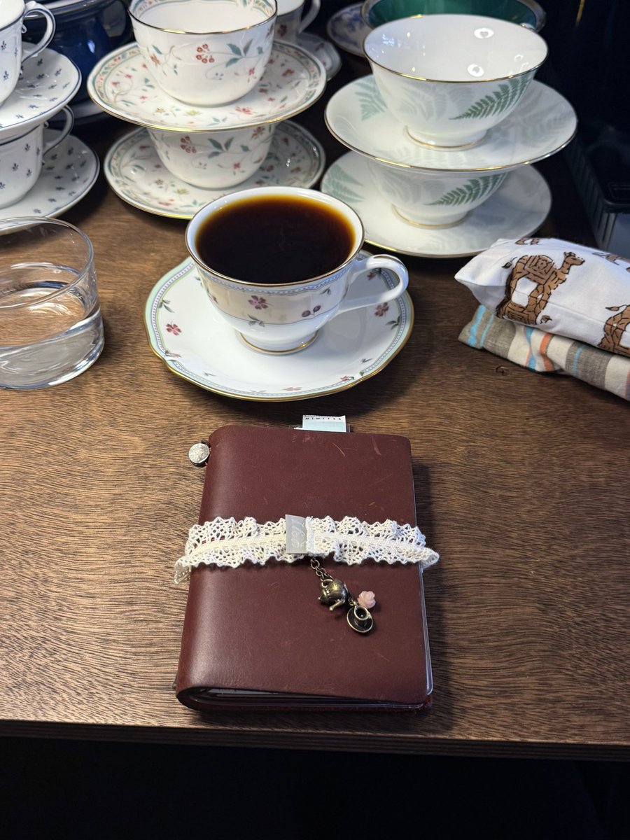 요즘 다이어리 근황
: 트노 없이 못살아,,