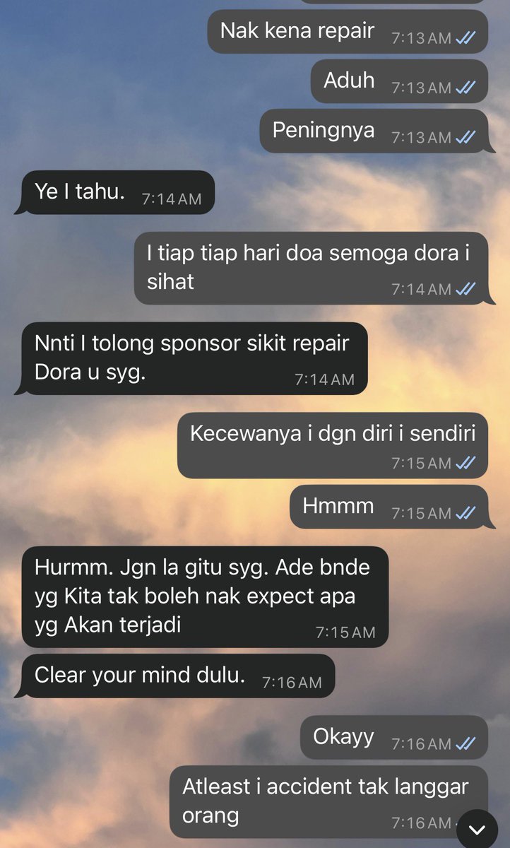 ishaamstar's tweet photo. Ya allah sedihnyaa saya, sedih sebab kereta. Paling Sedih dikurniakan seseorang yang support you emosional and finacial. Takpelah dia tak kaya raya, asalkan dia beriman, mudah bawa berbincang and tak gila perempuan🩵 https://t.co/iorwAXAwt4