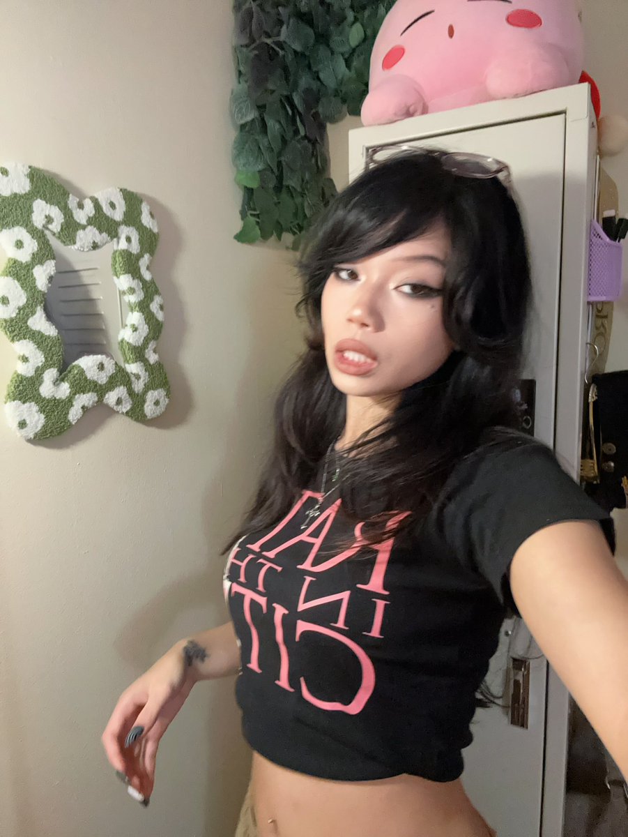 bri tweet media