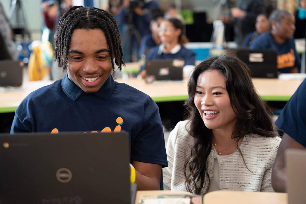 Hey Papi Promotions® tweet media