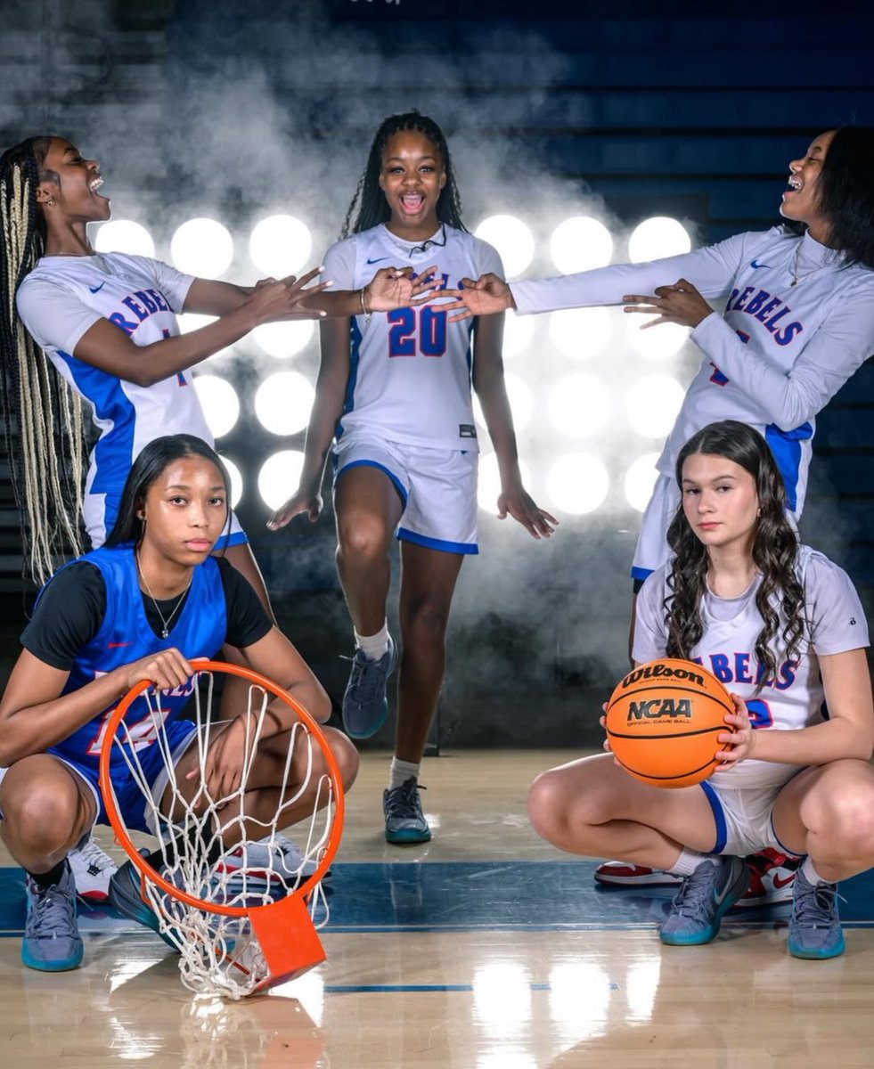 GIRLS 🏀 FINAL 
No. 5 Byrnes 68, No. 2 J.L. Mann 36

Talk about a statement win for the Lady Rebels. Holy cow. Byrnes improves to 5-0.

<a href="/ashlyn_evans29/">Ashlyn Evans</a> - 21 pts
<a href="/ellison_silver/">Ellison Silver</a> - 12 pts
<a href="/makayla2o27/">Makayla</a> - 10 pts
<a href="/jaidaj2026/">jaida johnson</a> - 9 pts
<a href="/Caroline_T2026/">Caroline Turner</a> - 7 pts