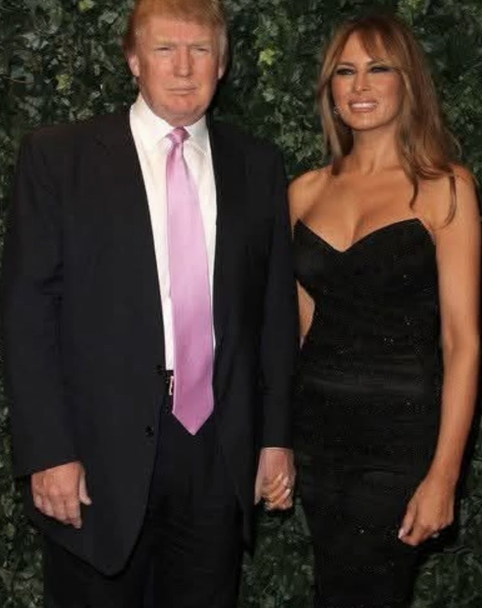 MichelleMaxwell's tweet image. "On May 7, 2018, Melania Trump made history by becoming the first First Lady in modern American history to undergo a serious medical procedure—a benign kidney embolization at Walter Reed National Military Medical Center—while her husband Donald sat alone in a private waiting room…