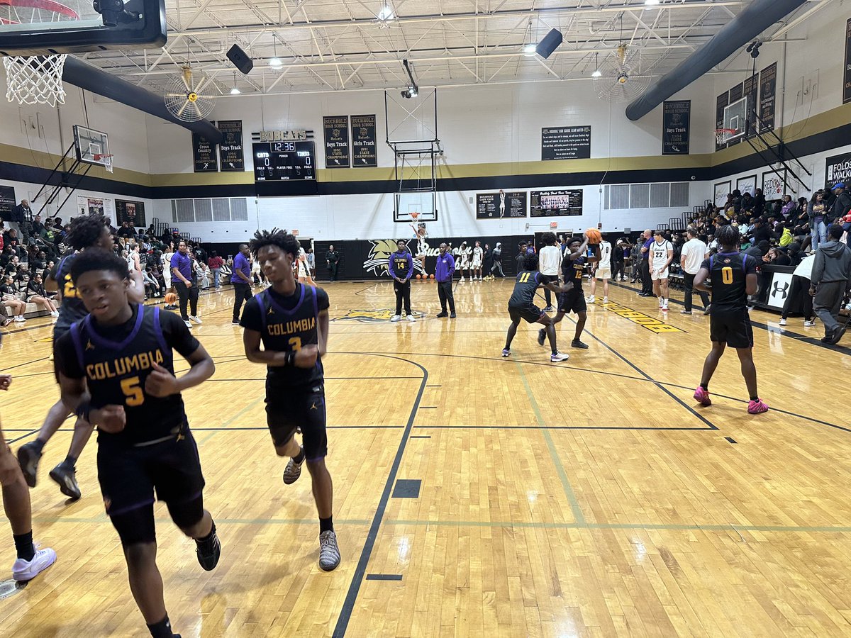 Columbia (2-1) is getting ready to take on Buchholz (3-1) tonight. Follow for updates.