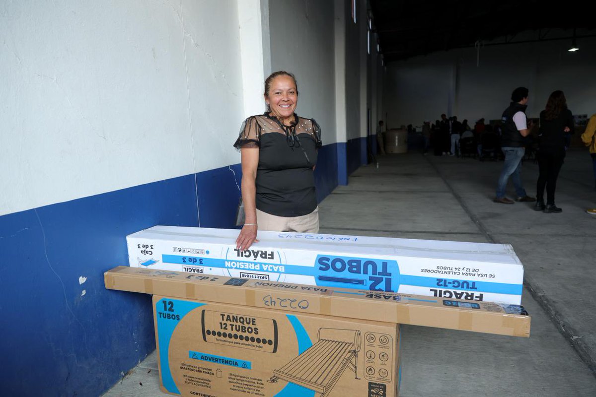 Pedro Escobedo también recibió hoy el programa de Co-Inversión Social con el que damos atención a mas familias, gracias a la participación de organizaciones sociales como la Congregación Mariana Trinitaria.