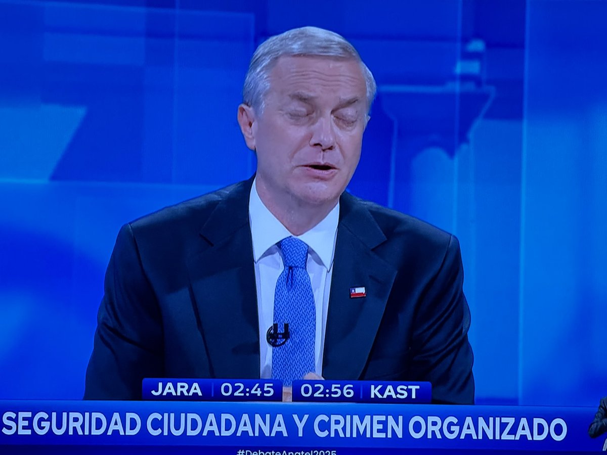 Se nota cuando hay manejo en los temas …se nota quien va a liderar Chile estos 4 años 
Jara acorralada