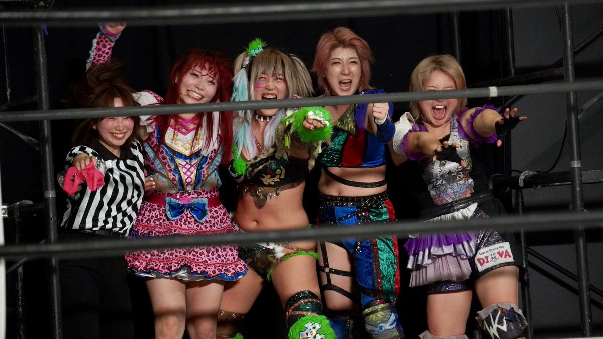 はじめてのコミコンではZAMAS軍団に派手にやられましたが、私がこれまで知らなかった世界が幕張メッセには広がっていました😳🌏

当たり前なんだけど、私の知らない世界ってまだまだあるんだって思ったら、今回も負けて悔しいとかネガティブな感情が少しだけちっぽけに思えた🐗

それに