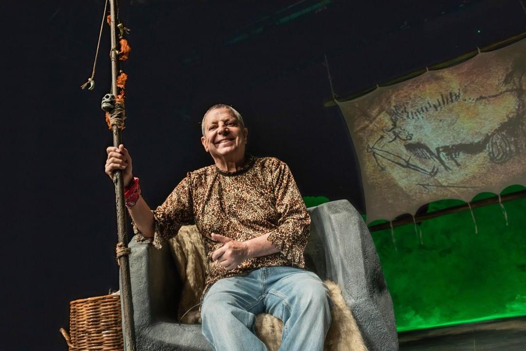 Si quieres reír y entender a tu pareja, ven a #DefendiendoAlCavernícola, un manual divertido de supervivencia para la vida que te espera junto a ella. ¡Acompáñanos!

📍 Nuevo Teatro Libanés
📆 Lunes 15 de diciembre
⏰ Función a las 8:00 p.m.
🎟️ bit.ly/DefendiendoAlC…