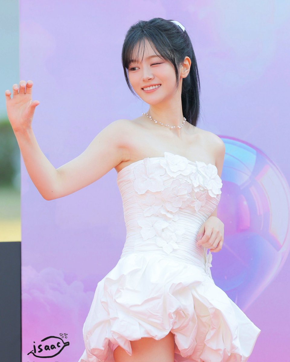 251206 AAA RED CARPET #QWER #쵸단 #Chodan #チョダン