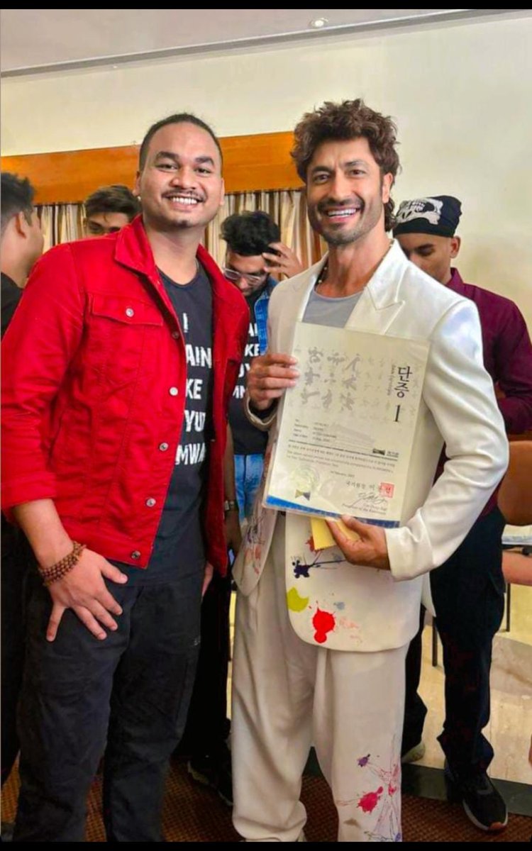 N𝖎𝖙𝖎𝖘𝖍 𝕮𝖍𝖆𝖚𝖍𝖆𝖓, MBA 🚀 tweet media