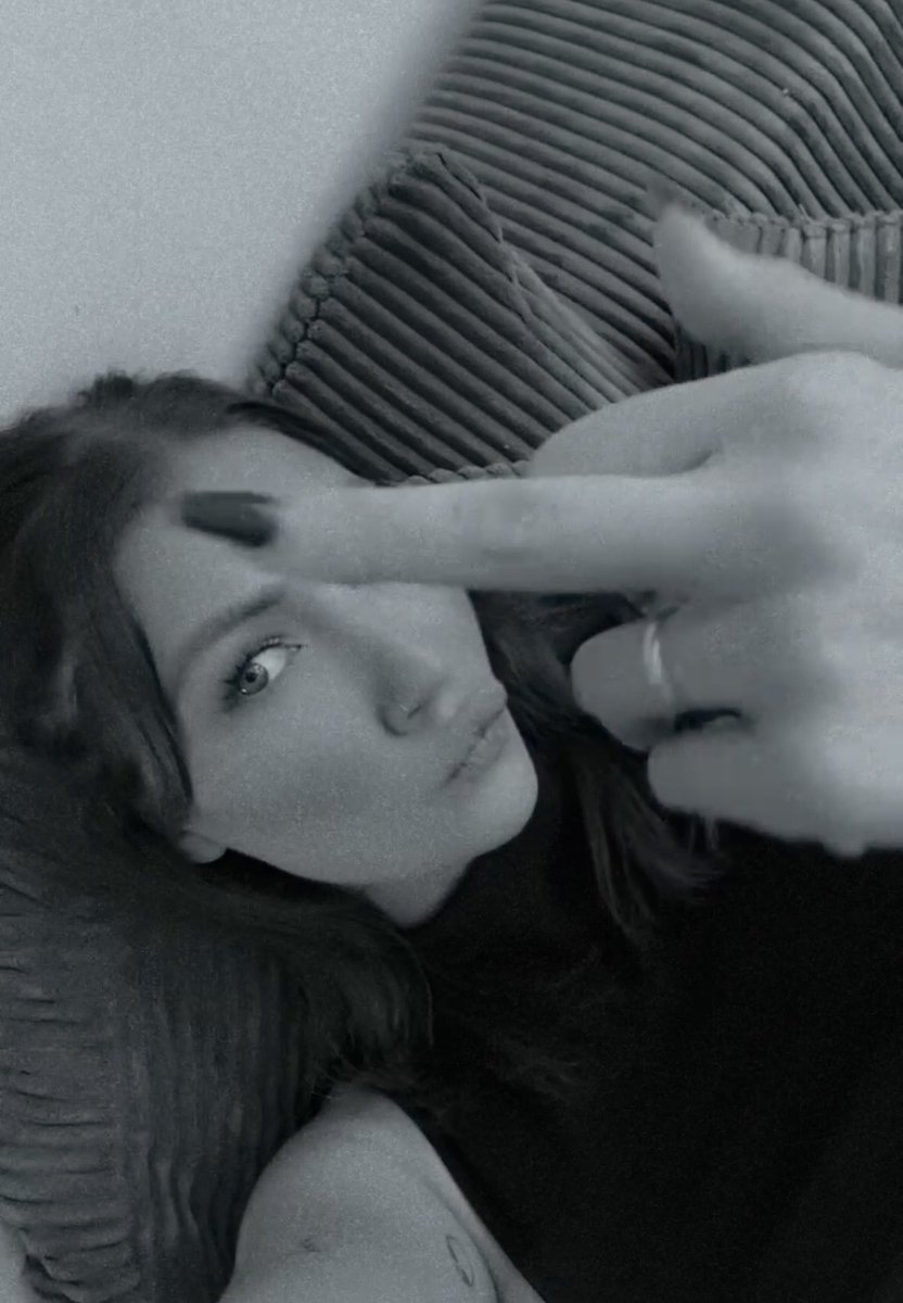 onlywilde's tweet image. Pretty girls eat. Good subs pay. Simple math
domme paypig findom spoiled goddess