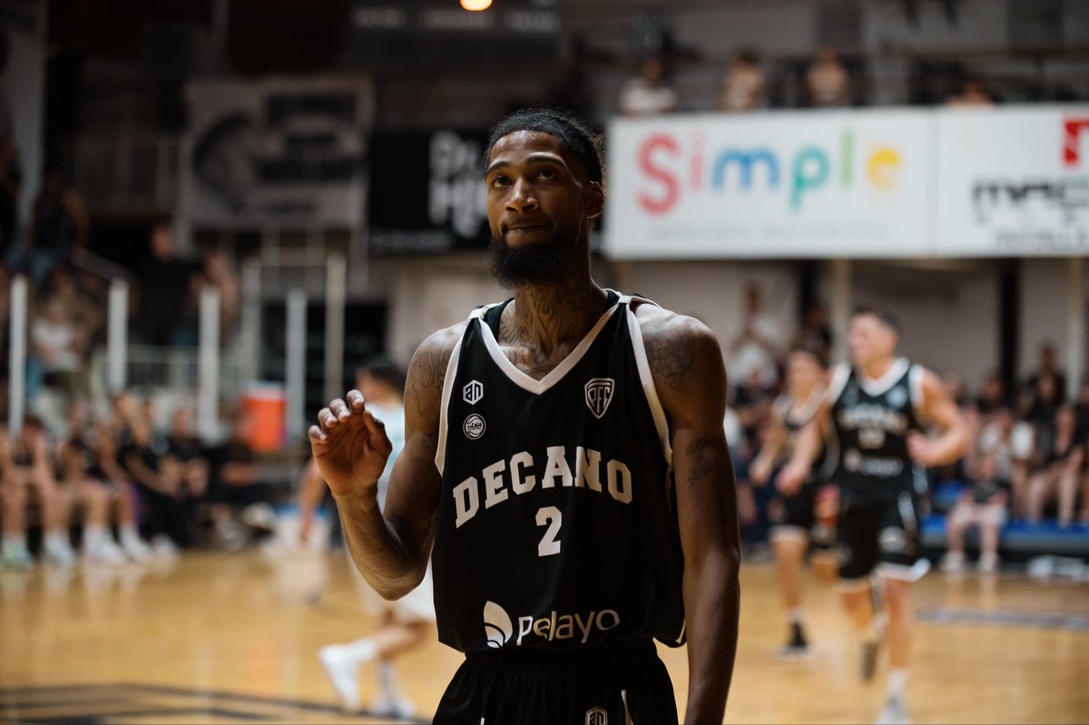 Final del 2️⃣ cuarto  

Villa Mitre 29-31 #Pico 

#DalePico ⚫️⚪️⚫️
#LaLigaArgentina 🏀