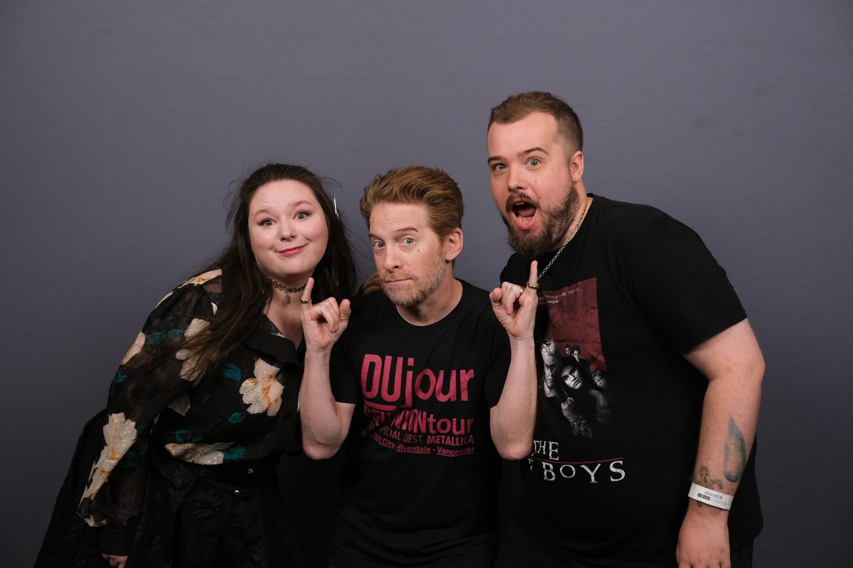 JordanWilliam54's tweet photo. A couple months back, I had the opportunity to meet the legend himself @SethGreen . I asked him for advice as someone who wants to try voice acting. I gave up drama when I finished School, the only advice he could give was "Don't Quit" and that echoed in my head... https://t.co/2EejSk0K7p