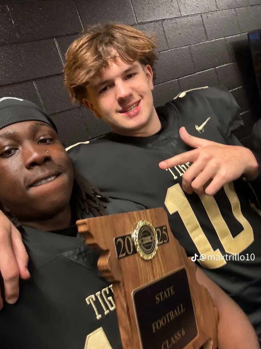 MaxTreeYo's tweet image. Sophomore eason ended a few days ago (@lstigerfootball taking our first chip!) getting back to work already at  @PrepRedzone Stock Up Showcase Sunday. @jprock @recruitLSFB