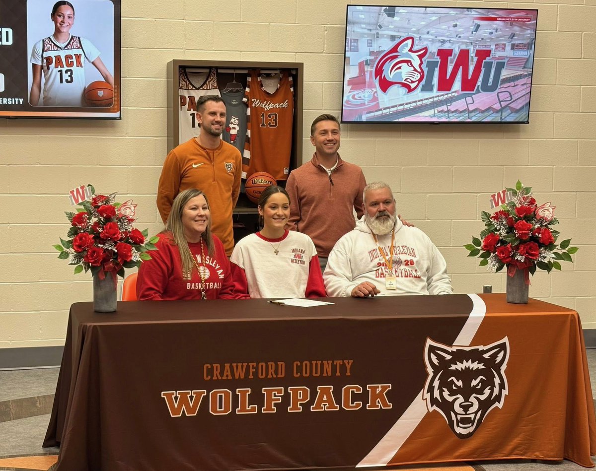 DistinXion's tweet photo. ✍️ IT'S OFFICIAL! Congrats to Emery Stroud (6'2", Crawford Co., DistinXion 2026) for officially signing with @IWU_WBB! We are proud of her All-Star double-double performance this year & know she'll dominate in college!
#EmeryStroud #IWUWBB #OfficialSigning https://t.co/kAPLjKMxU4