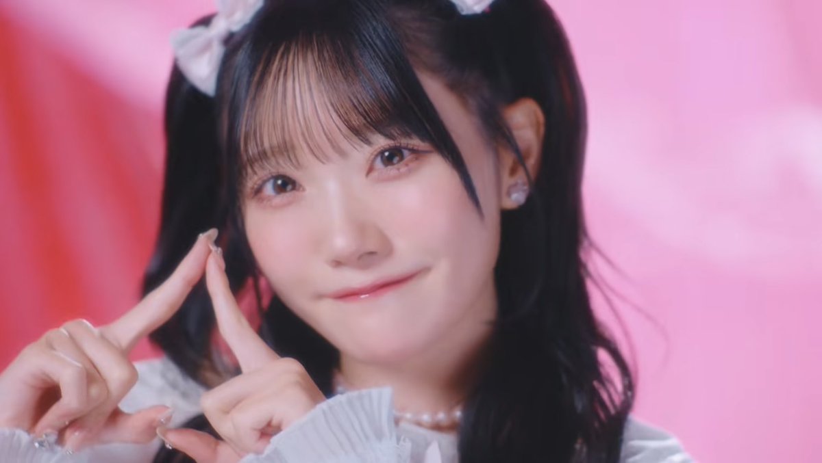 omiruirui's tweet photo. #聞いて聞いてお���るちゃん
おみるちゃんおはぴ❣️
昨日の夜からずーっときゅんかわ人生聞いてるよ(,,> <,,) このMVのおみるちゃんが可愛すぎてだいすきすぎて何回もリ��してる(,,> <,,)
表題みたいなかっこいいのもこんなにきゅるきゅるかわいいのも似合っちゃうなんて天才アイドルすぎる(,,> <,,) https://t.co/7nbfUqmBFh